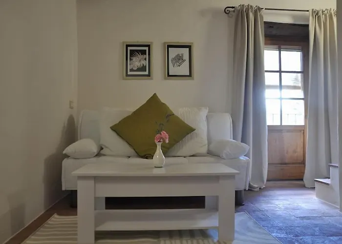 Διαμέρισμα Caty's Little House *